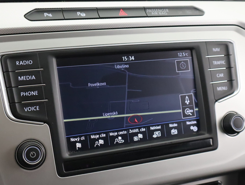Volkswagen Passat, 2015