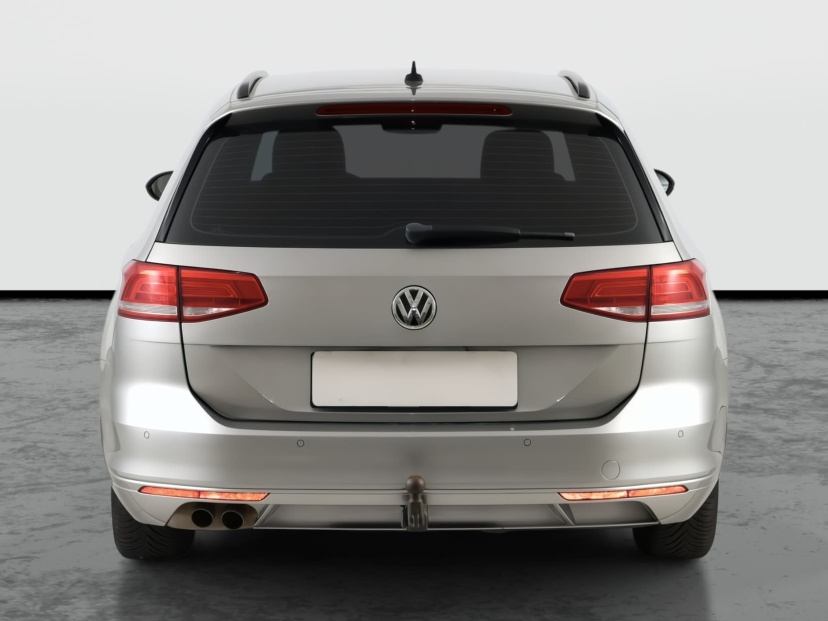 Volkswagen Passat, 2015