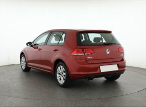 Volkswagen Golf - 2016