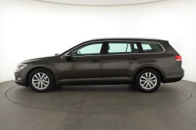 Volkswagen Passat - 2015