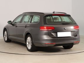 Volkswagen Passat - 2016