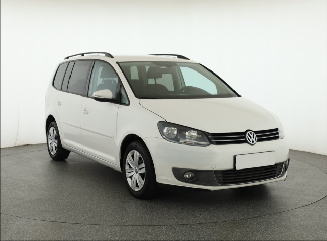Volkswagen Touran 2011