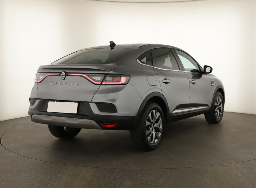 Renault Arkana, 2025
