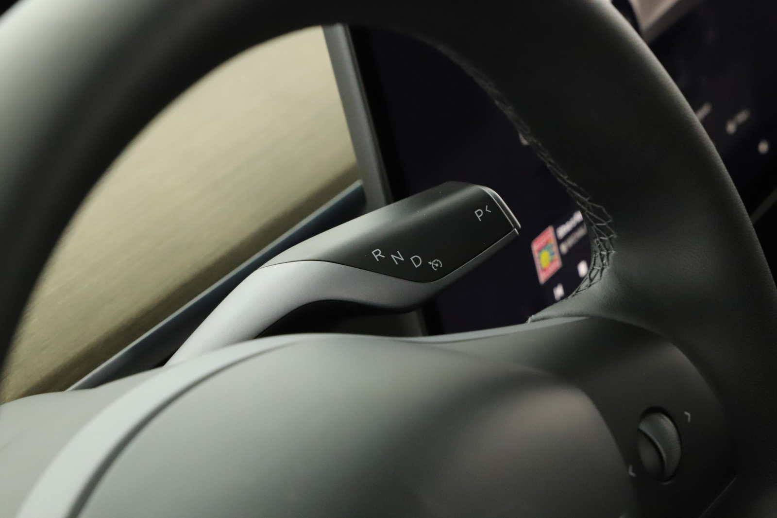 Tesla Model Y - 2023