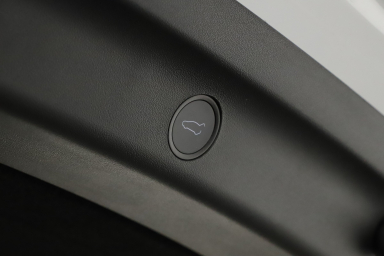 Tesla Model Y - 2023