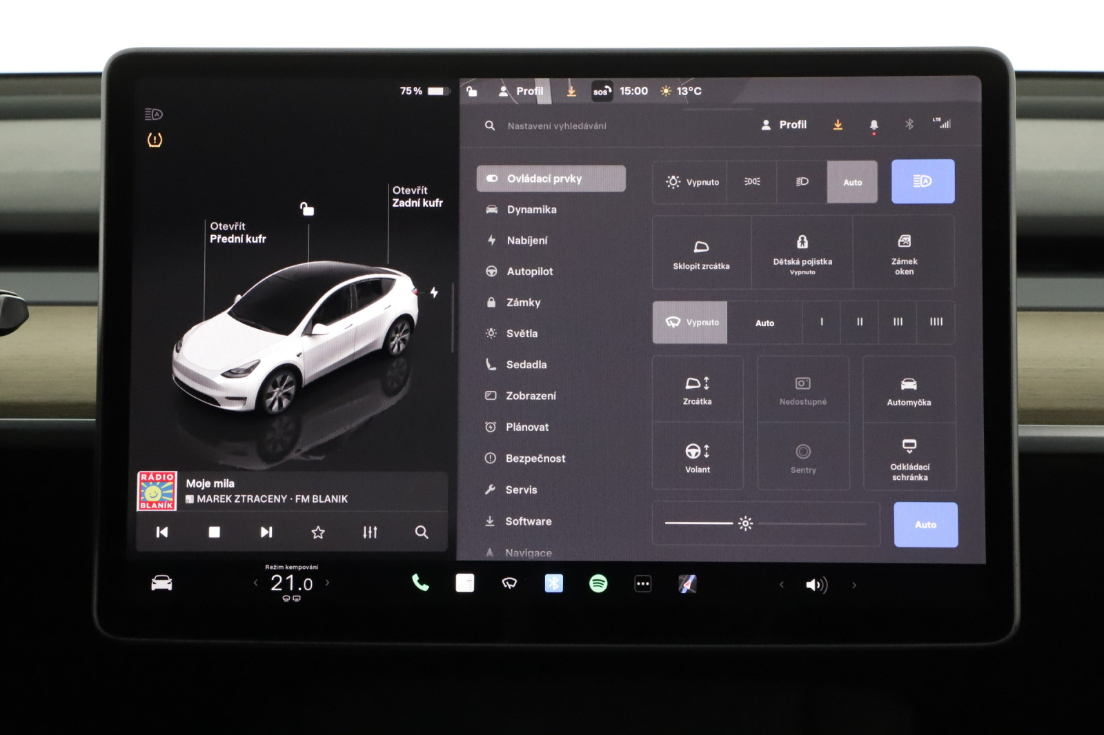 Tesla Model Y - 2023