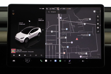 Tesla Model Y - 2023