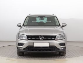 Volkswagen Tiguan - 2020