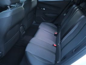 Peugeot e-2008 - 2022