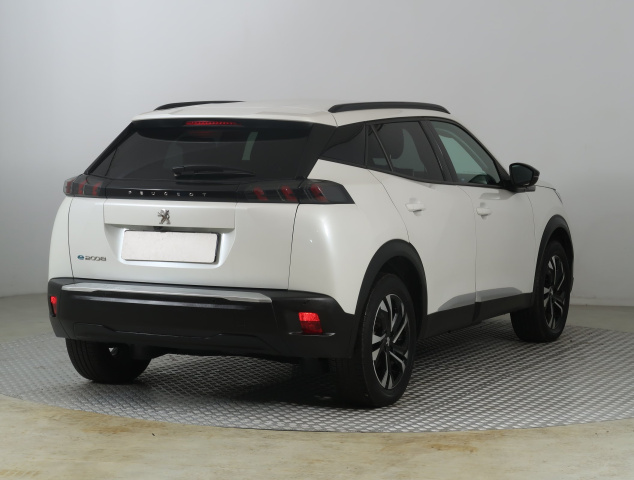 Peugeot e-2008 50 kWh