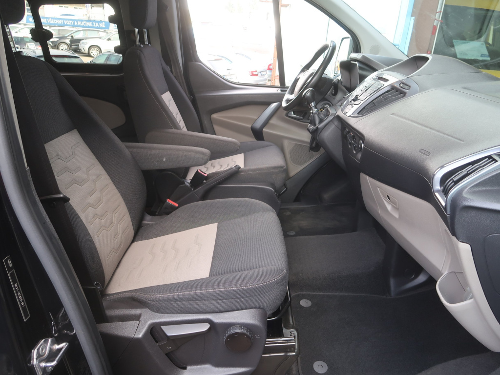 Ford Tourneo Custom
