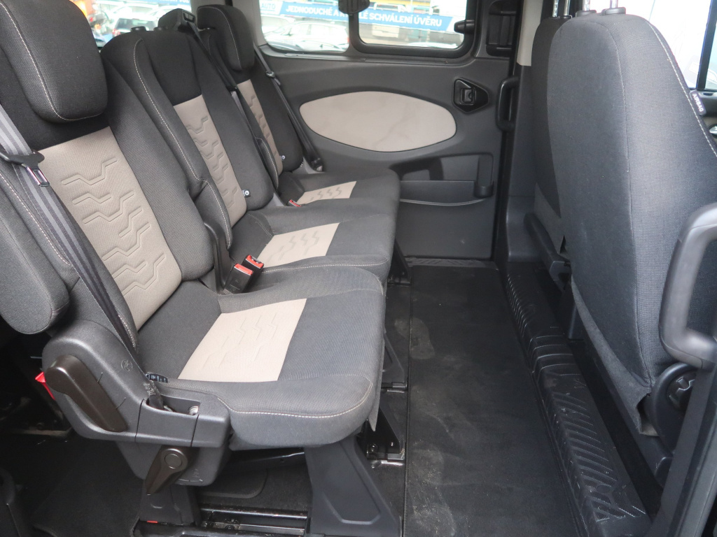 Ford Tourneo Custom