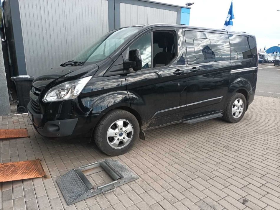 Ford Tourneo Custom - 2017