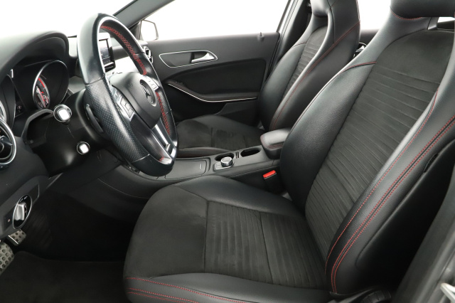 Mercedes-Benz GLA 200 CDI 4MATIC