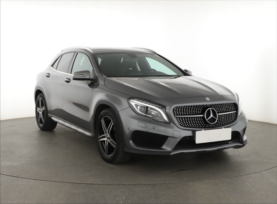 Mercedes-Benz GLA - 2014