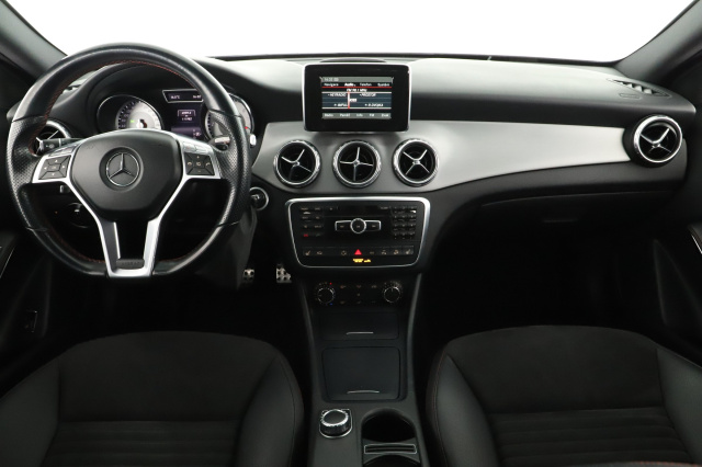 Mercedes-Benz GLA 200 CDI 4MATIC