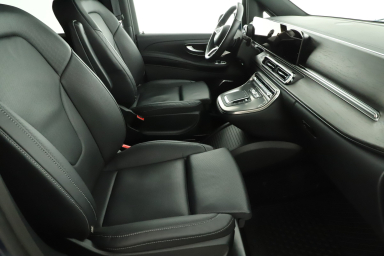 Mercedes-Benz V - 2025