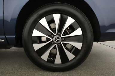 Mercedes-Benz V - 2025