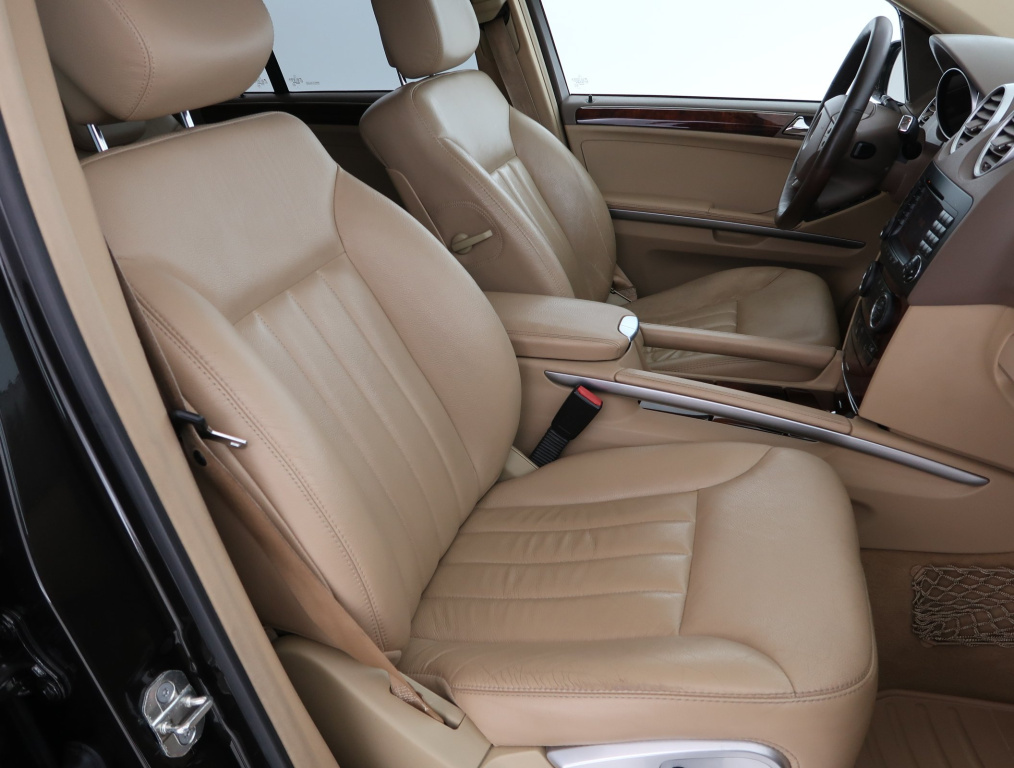 Mercedes-Benz ML