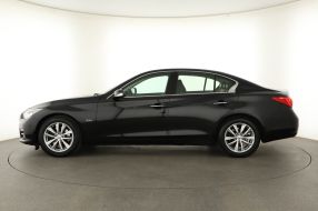 Infiniti Q50 - 2015