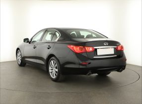 Infiniti Q50 - 2015