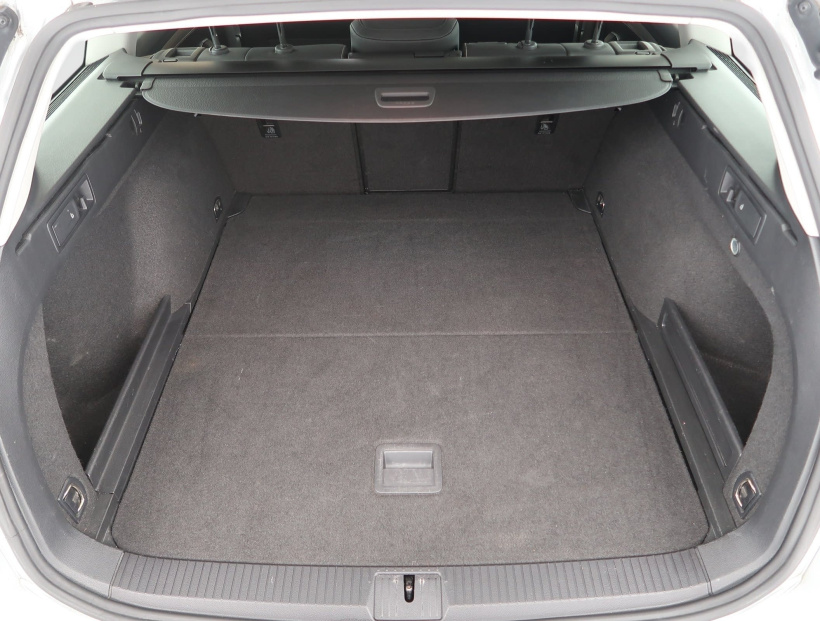 Volkswagen Passat, 2020