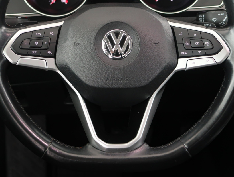 Volkswagen Passat, 2020