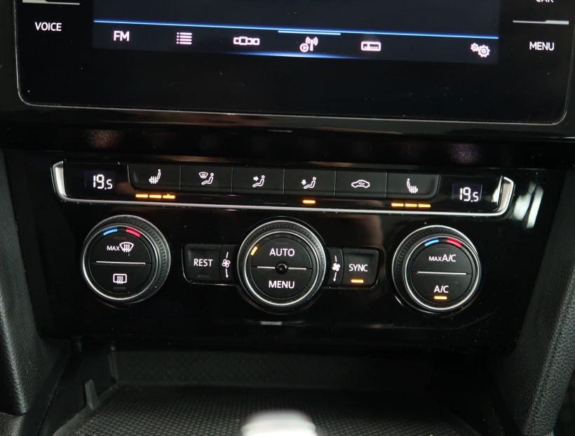 Volkswagen Passat, 2020