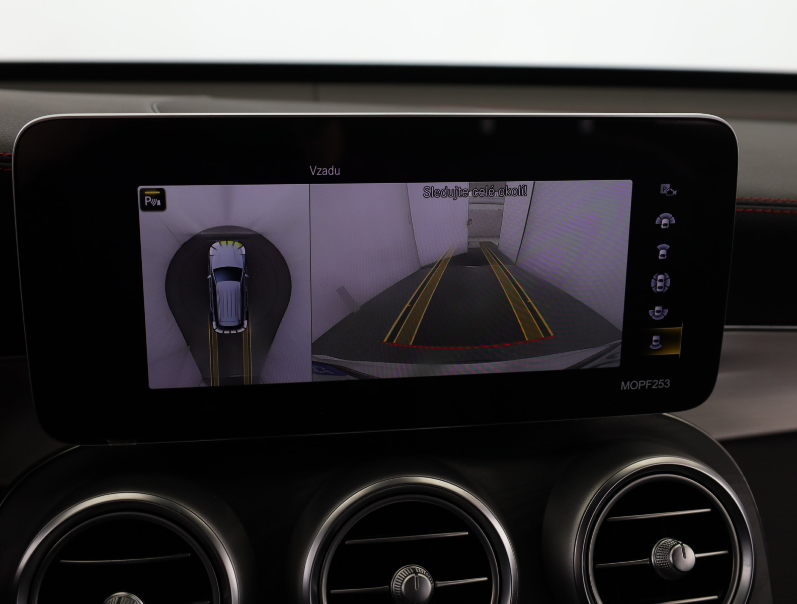 Mercedes-Benz GLC - 2020