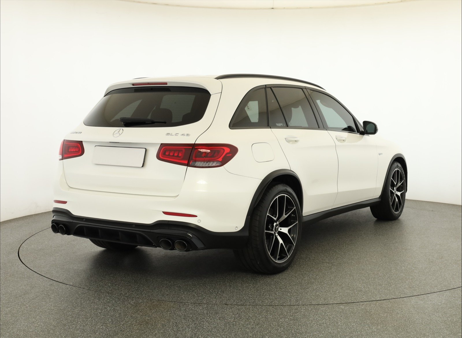 Mercedes-Benz GLC - 2020