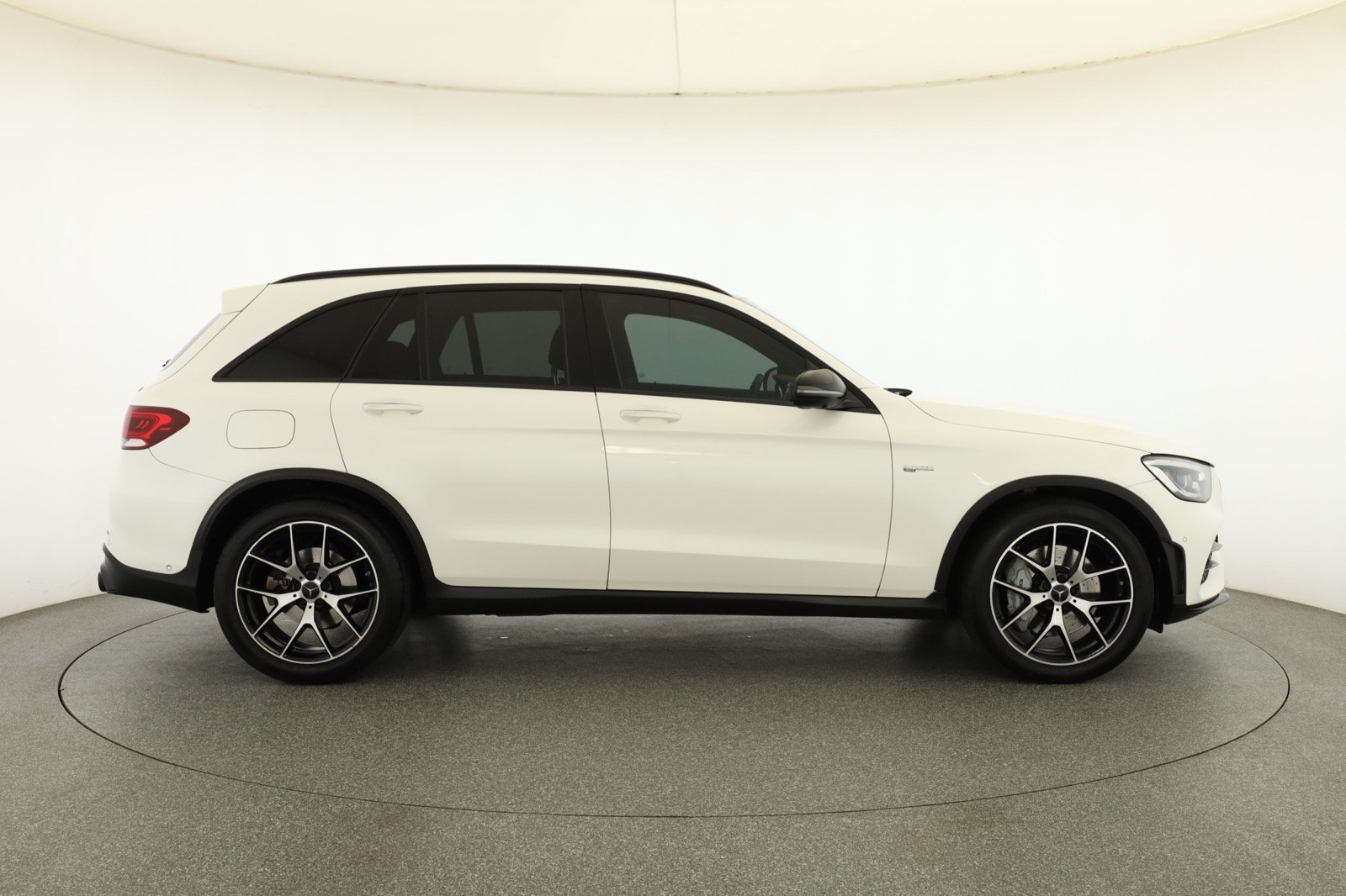 Mercedes-Benz GLC - 2020