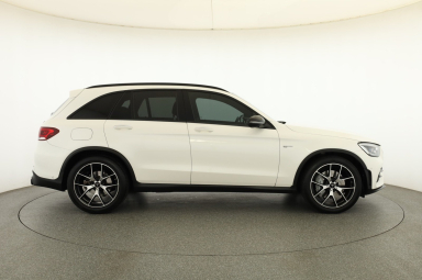 Mercedes-Benz GLC - 2020