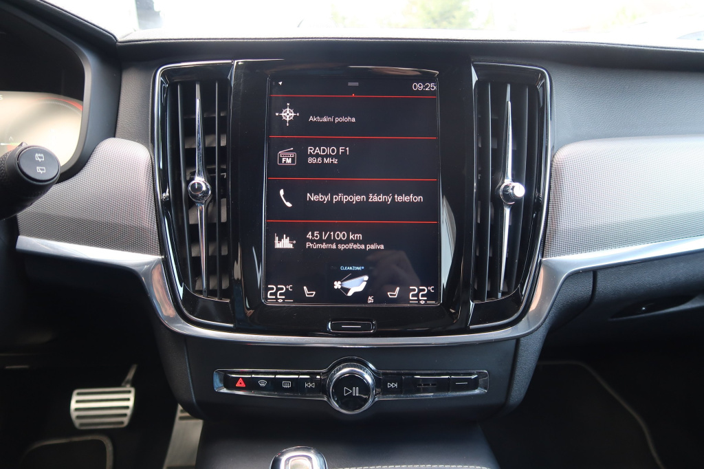 Volvo V90