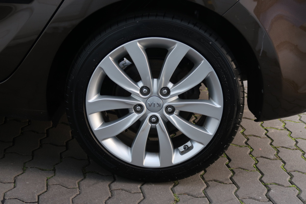 Kia Carens