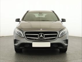 Mercedes-Benz GLA - 2016