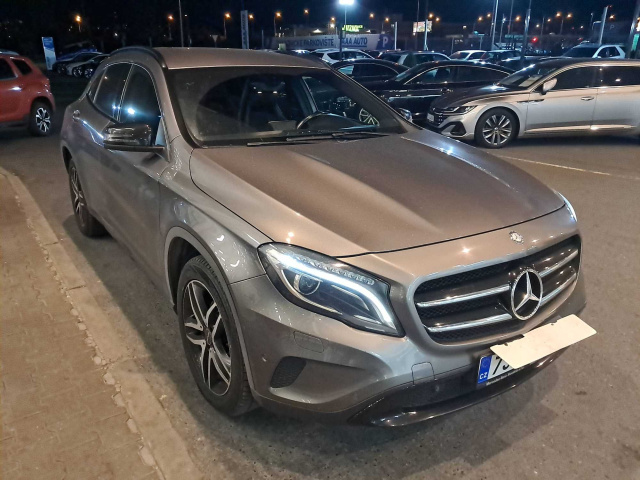 Mercedes-Benz GLA 2016