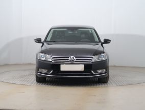 Volkswagen Passat - 2014
