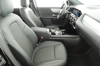 Mercedes-Benz GLA - 2023