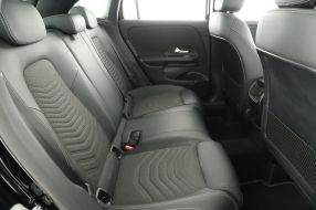 Mercedes-Benz GLA - 2023