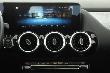 Mercedes-Benz GLA - 2023