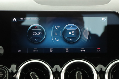 Mercedes-Benz GLA - 2023