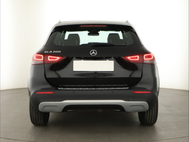 Mercedes-Benz GLA - 2023