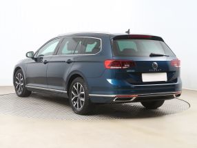 Volkswagen Passat - 2022
