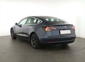 Tesla Model 3 - 2020