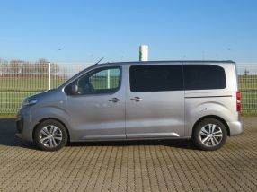 Peugeot Traveller - 2020