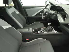 Opel Astra - 2023