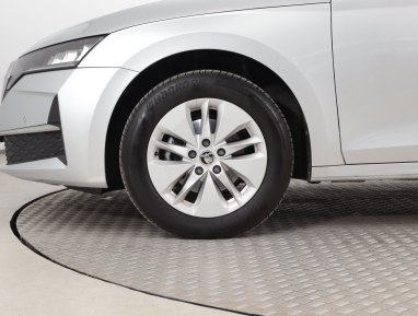 Škoda Octavia - 2024