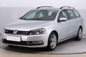Volkswagen Passat - 2012