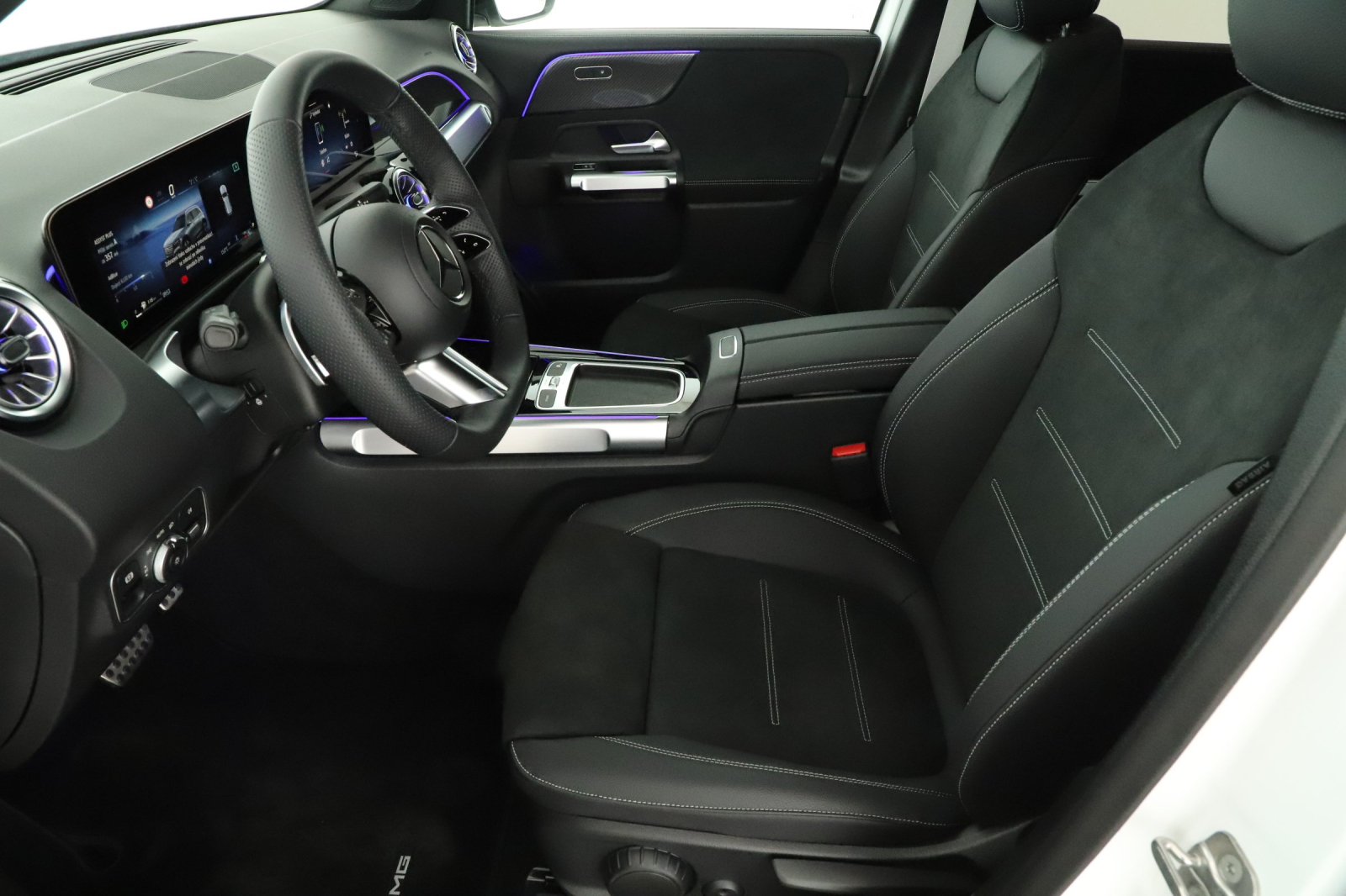 Mercedes-Benz GLB - 2026