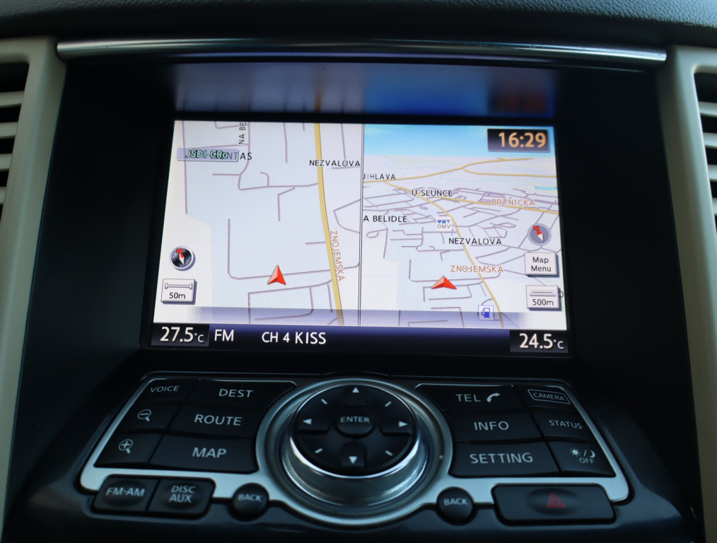 Infiniti QX70